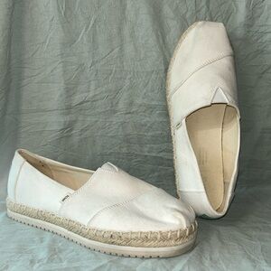 TOMS espadrille